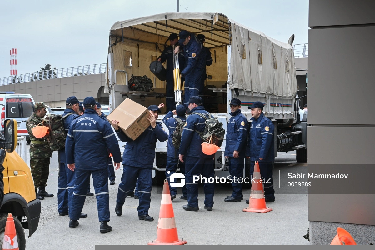 Prezidentin tapşırığı ilə Türkiyəyə yola düşən Azərbaycanın xilasetmə qrupu ünvana çatıb -YENİLƏNİB+VİDEO/FOTO