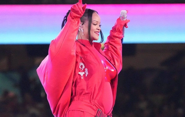 Rihanna son beş ildəki ilk çıxışı üçün pul almayacaq