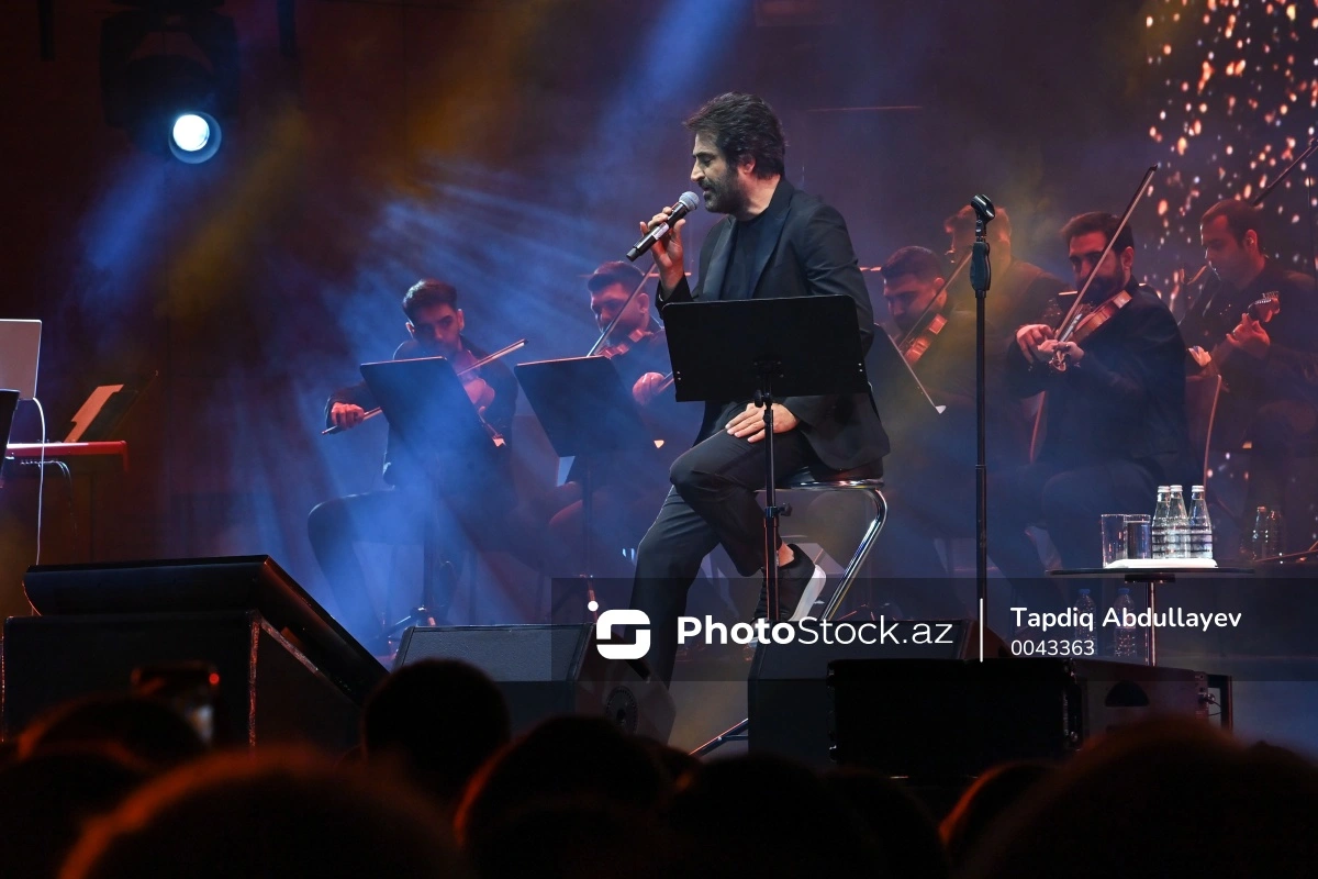 Mahsun Kırmızıgülün Bakıdakı konsertindən FOTOREPORTAJ - VİDEO