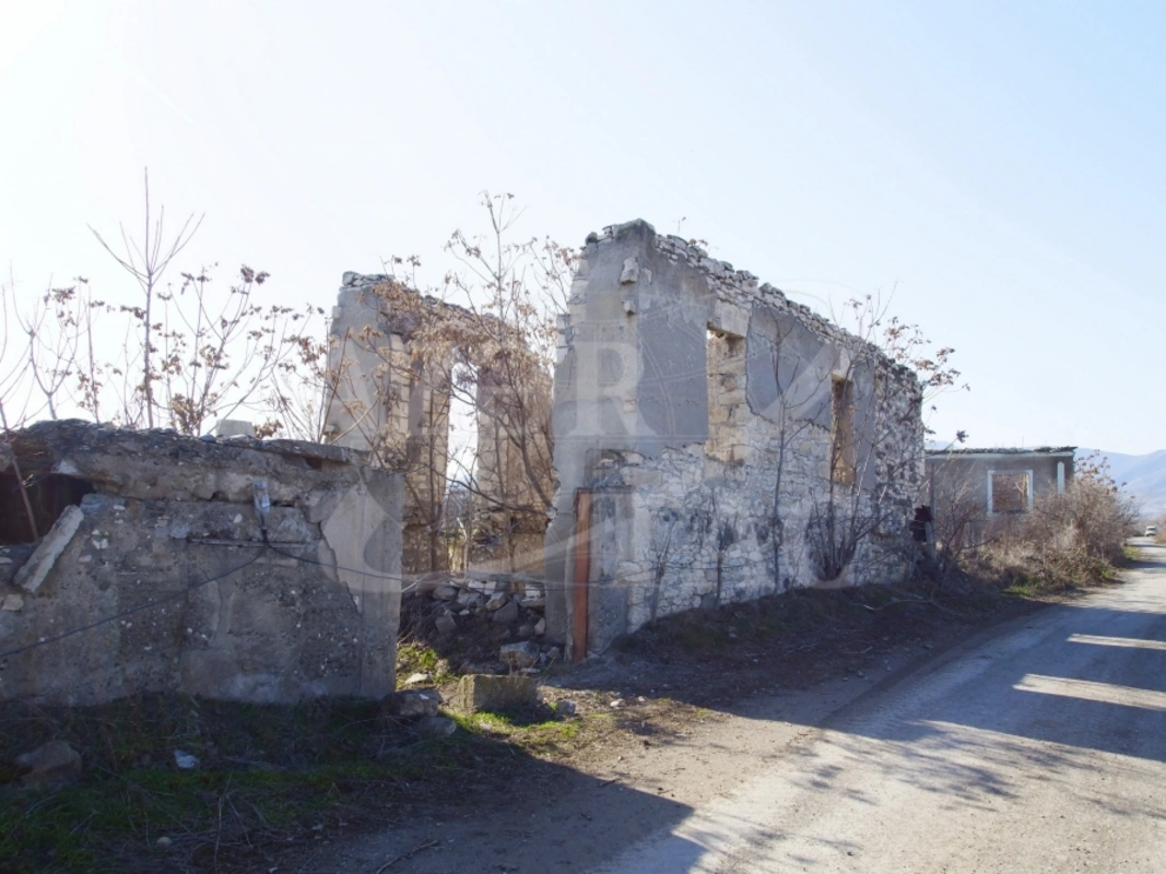 Руины разрушенного армянами села Гарадаглы Агдамского района - ФОТО