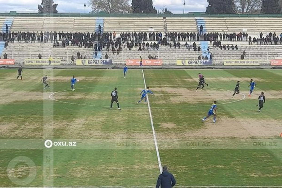 Газон еще одного стадиона в Азербайджане оказался в плачевном состоянии - ФОТО