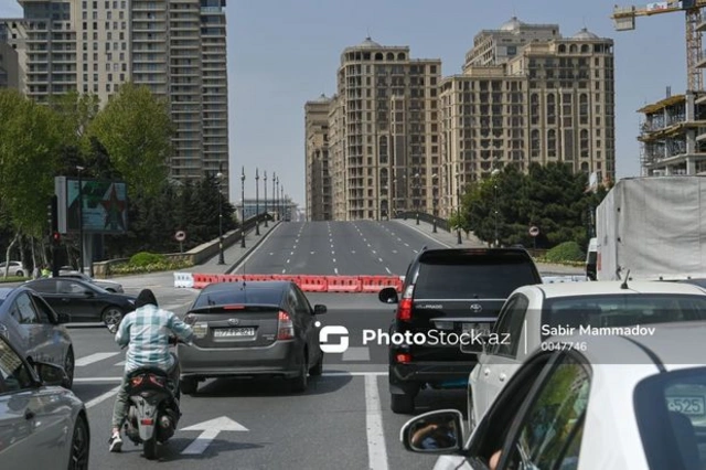 Ситуация на улицах Баку в преддверии "Формулы-1" - ФОТОРЕПОРТАЖ
