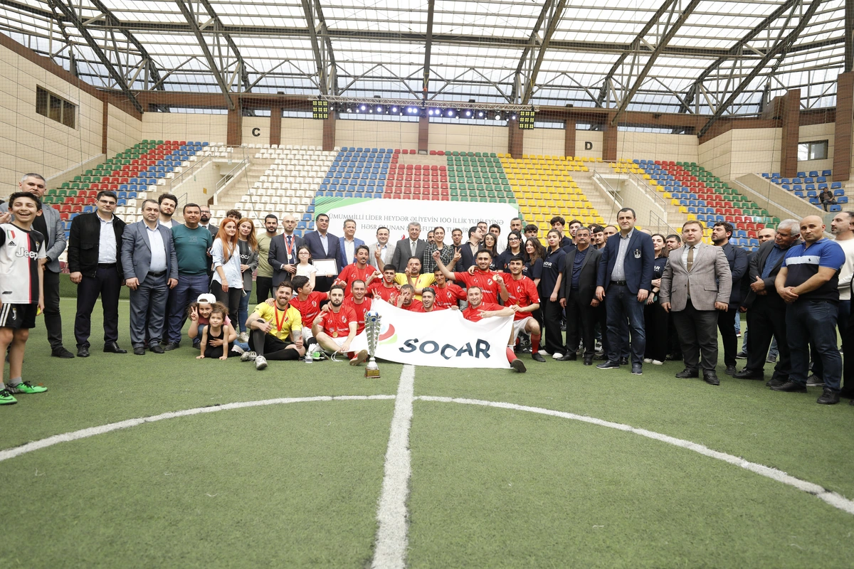 “Heydər Əliyev İli” çərçivəsində SOCAR-ın təşkilatçılığı ilə minifutbol turnirinin final oyunu keçirilib