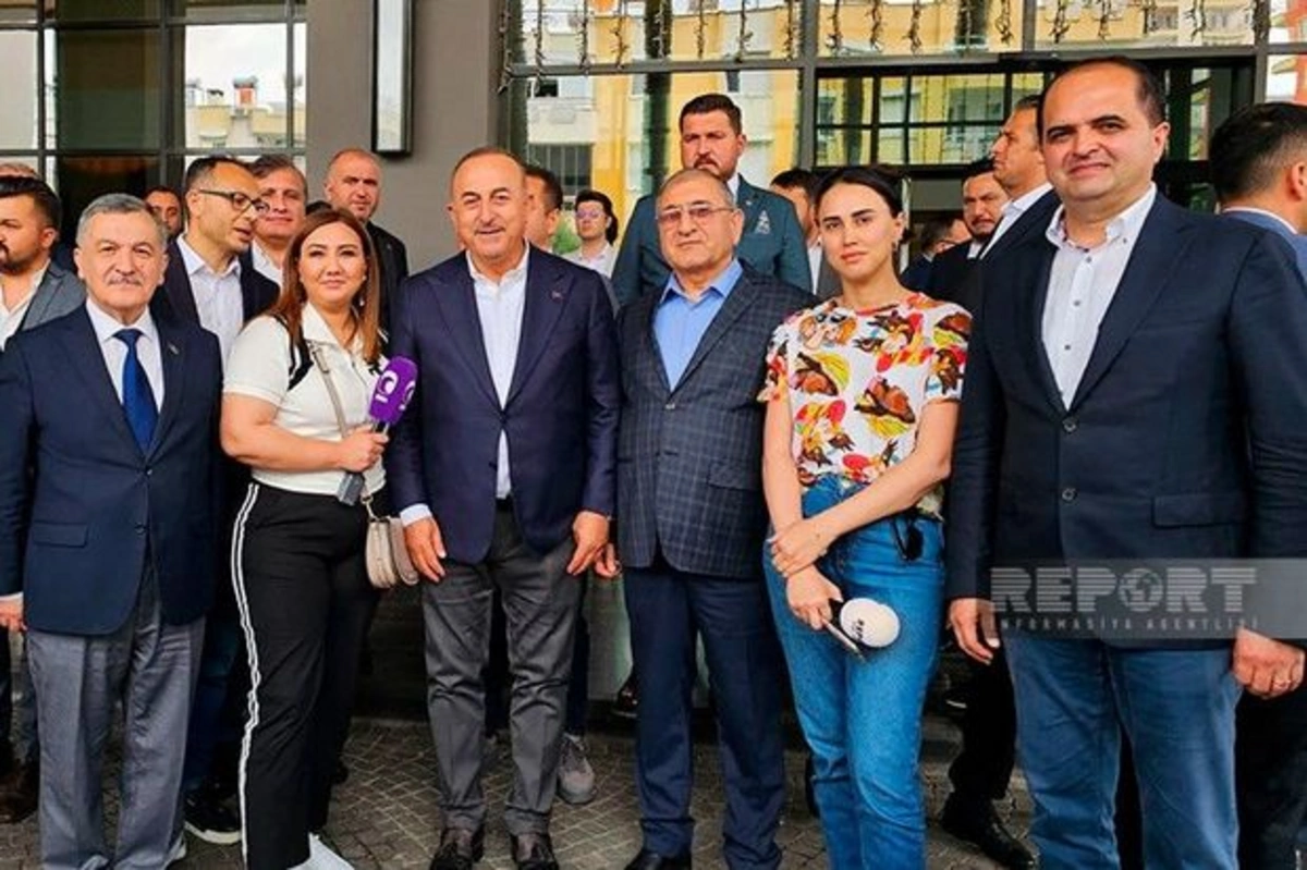 Делегация ПЕА встретилась с главой МИД Турции в Анталье