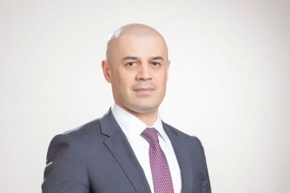 Новый вице-президент Государственной нефтяной компании Азербайджана Анар Мамедов - ДОСЬЕ