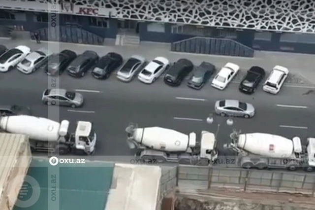 В Баку грузовые автомобили передвигаются в запрещенное время - ВИДЕО