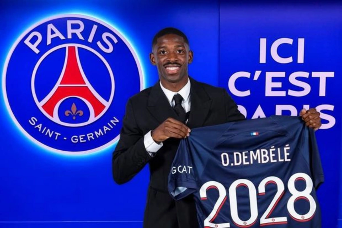 Дембеле вернулся во Францию: контракт с ПСЖ подписан