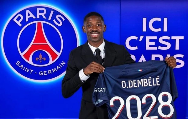 Дембеле вернулся во Францию: контракт с ПСЖ подписан