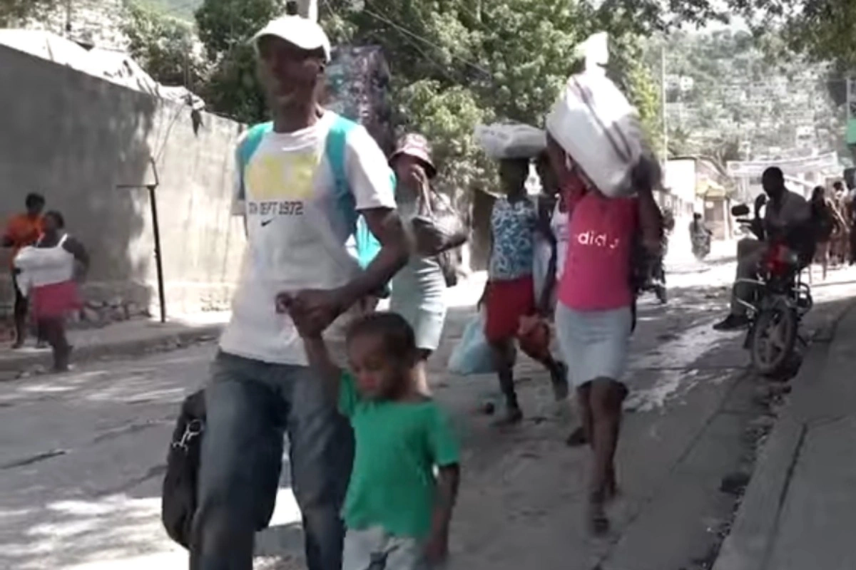 Haiti paytaxtı cinayətkar dəstələrin nəzarətində: Sakinlər kütləvi şəkildə şəhəri tərk edirlər - VİDEO