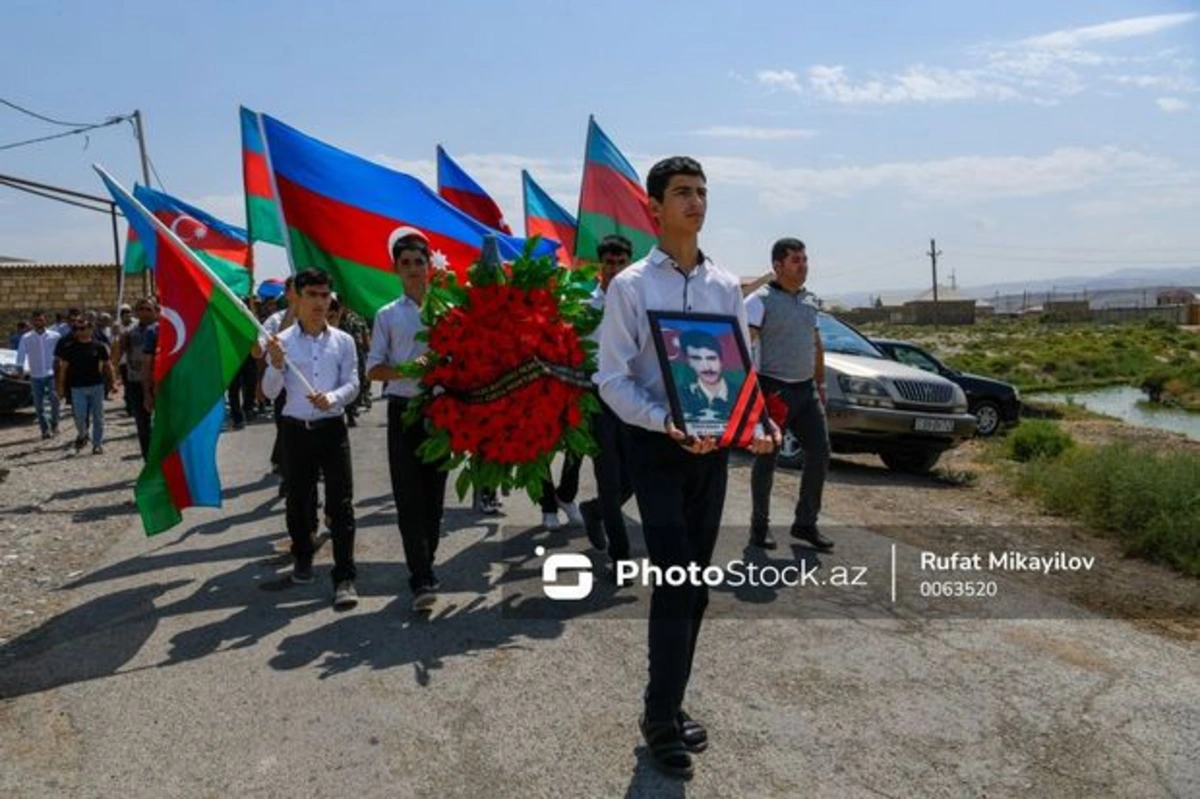 В Хызынском районе состоялись похороны Араза Рустамова - ОБНОВЛЕНО + ФОТО/ВИДЕО