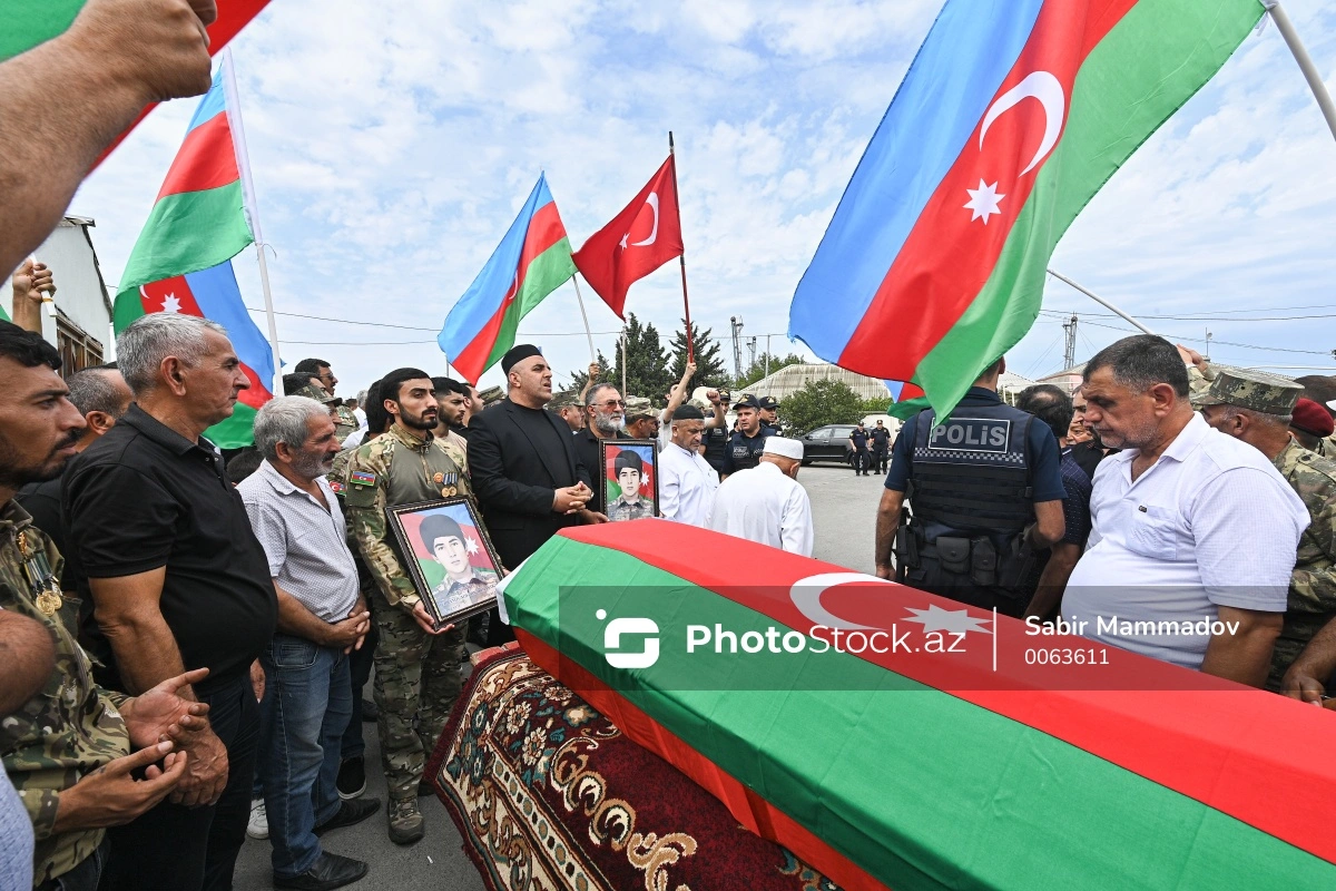 Birinci Qarabağ müharibəsində itkin düşən Nofəl Qurbanov dəfn edildi - YENİLƏNİB + FOTO/VİDEO