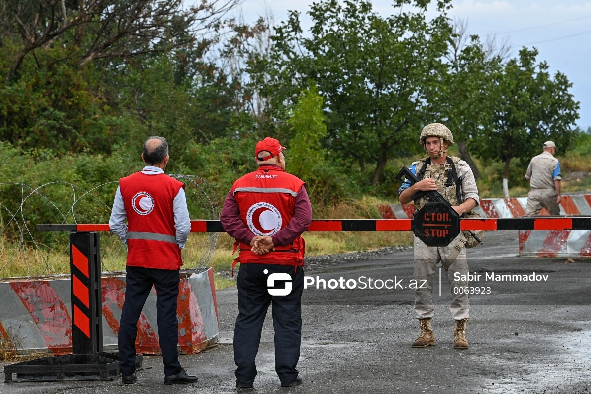 Bakıdan aparılan humanitar yardımın Xankəndiyə çatdırılması üçün danışıqlar aparılıb - YENİLƏNİB + FOTO/VİDEO