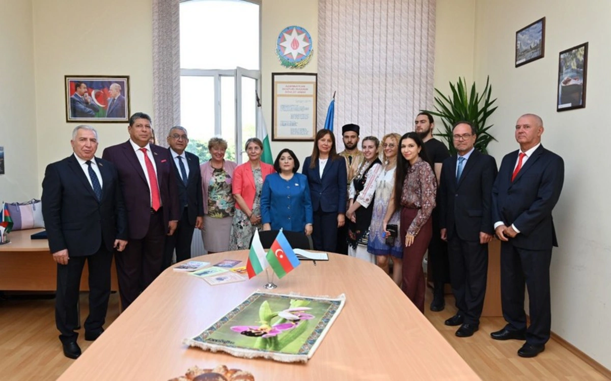 Sahibə Qafarova Bolqarıstanda Azərbaycan Dili və Mədəniyyəti Mərkəzi ilə tanış olub - FOTO