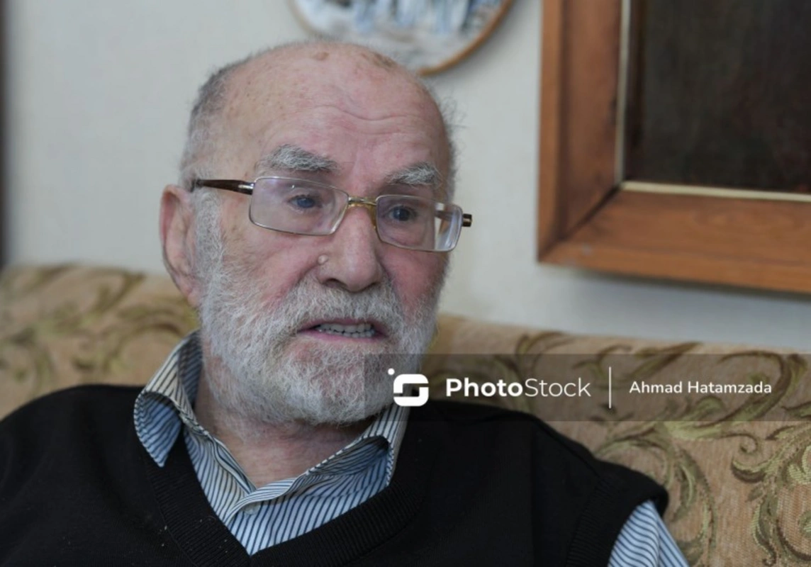 Bakının ilk baş rəssamı, 95 yaşlı Tofiq Ağababayev: “Emalatxanaya gedə bilmirəm” - FOTO