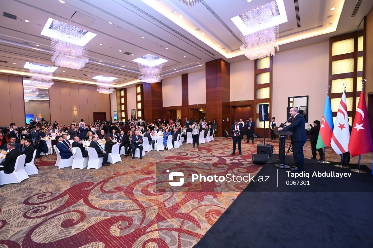 Bakıda Şimali Kipr Prezidenti Ersin Tatarın şərəfinə rəsmi ziyafət verilib - FOTO