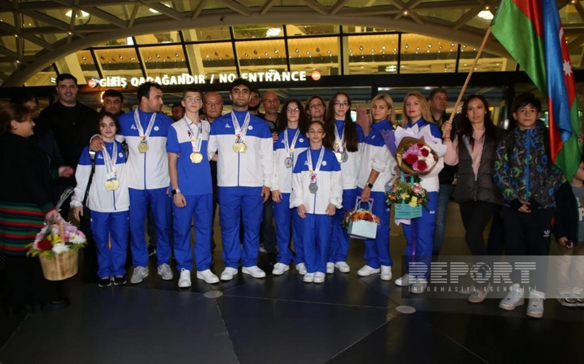 Avropa çempionatında uğurla çıxış etmiş gimnastlar Vətənə qayıdıblar - FOTO