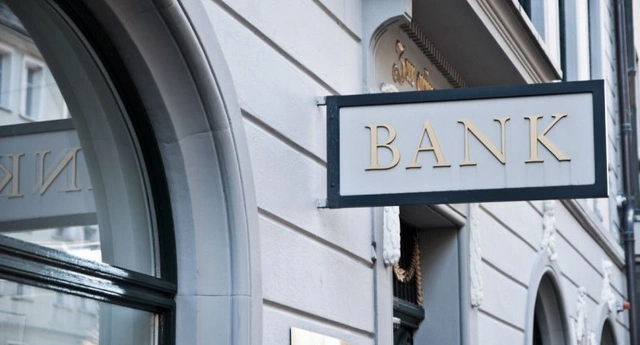 Banklara ikiqat zərər: “Güzəşt ciddi effekt verməyəcək” - FOTO