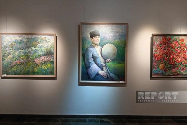 В Баку открылась выставка произведений художников из Западного Азербайджана - ФОТО