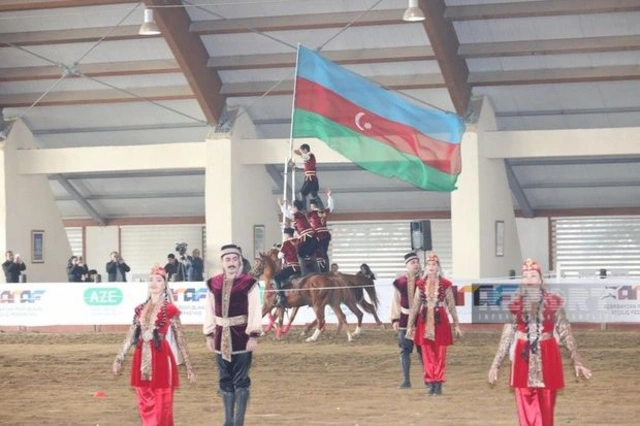 В Баку прошла церемония открытия Кубка Президента по човгану - ФОТО