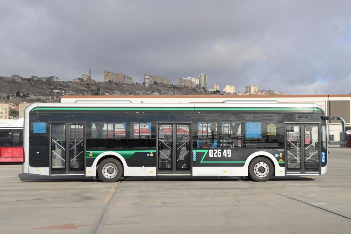 Bakıya daha bir elektrik mühərrikli avtobus gətirildi