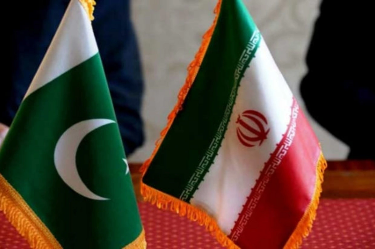 Пакистан и Иран договорились возвратить послов в столицы