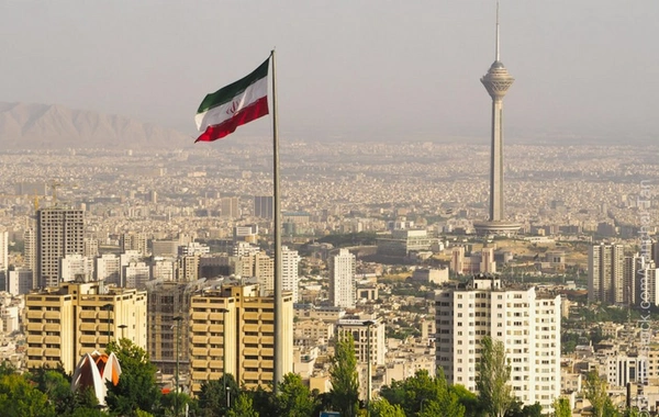 Prinsipini pozan İran: Tehran müsəlman dövlətlərinə qarşı - ŞƏRH + FOTO