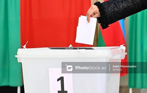 Начался подсчет бюллетеней в связи с внеочередными президентскими выборами в Азербайджане - ФОТО
