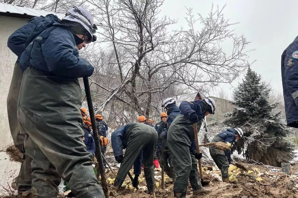 Найдены тела всех погибших из-за оползня в Алматы - ОБНОВЛЕНО + ФОТО/ВИДЕО  - Oxu.az