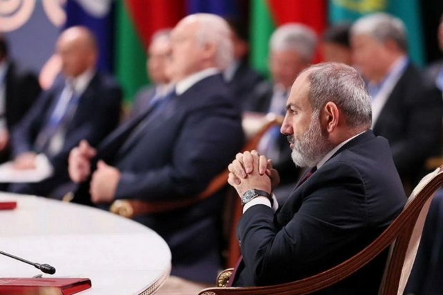Кремль: В настоящий момент нет никаких контактов с Ереваном - ОБНОВЛЕНО