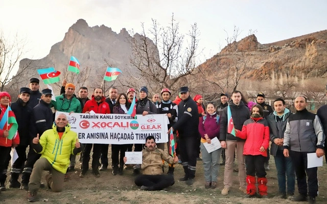 Tükiyə alpinistləri Xocalı faciəsi qurbanlarının xatirəsini Haçadağın zirvəsində anıb - FOTO/VİDEO