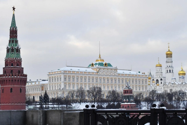 В Кремле ответили Пашиняну: Режима "заморозки" в ОДКБ нет - ВИДЕО