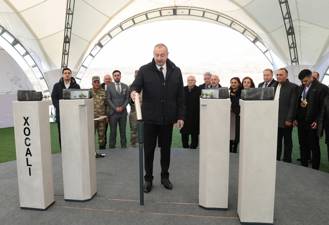 Ильхам Алиев заложил фундамент мемориала жертвам Ходжалинского геноцида - ОБНОВЛЕНО + ФОТО/ВИДЕО