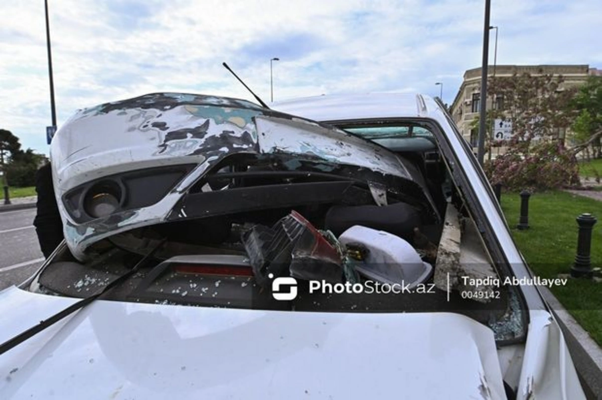 На дороге Баку - Губа перевернулся автомобиль: пострадали граждане России