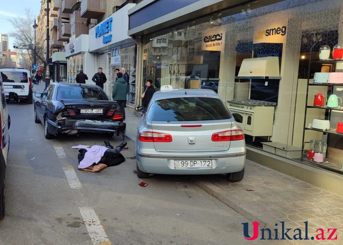 Bakıda taksi sürücüsü iki avtomobili əzdi, sükan arxasında keçindi - VİDEO