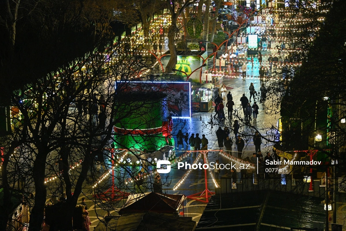 “Torpaq əlimdə, bahar ürəyimdə” xeyriyyə yarmarkasından FOTOREPORTAJ