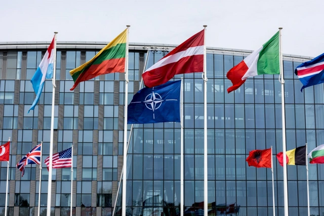 Стало известно, когда состоится церемония поднятия флага Швеции у штаб-квартиры НАТО