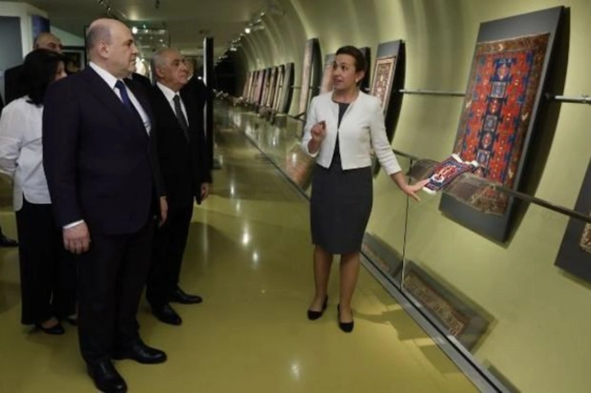 Мишустину показали азербайджанские ковры, "исполняющие желания" - ФОТО/ВИДЕО