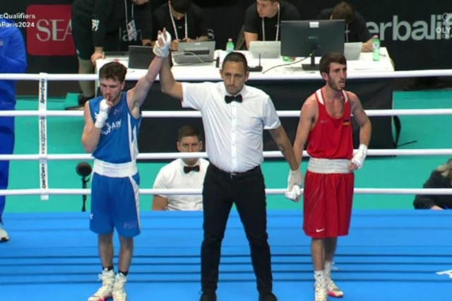 Азербайджанский боксер одержал убедительную победу над соперником из Армении - ФОТО