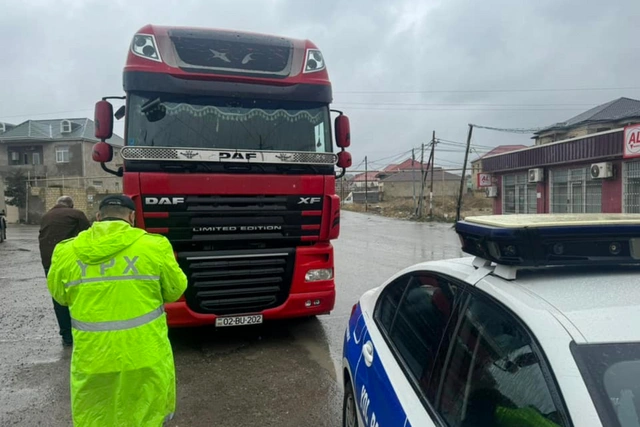 Yol polisi həftəsonu 181 sürücünü saxladı: Nazirlər Kabinetinin qərarını xatırlatdı - FOTO