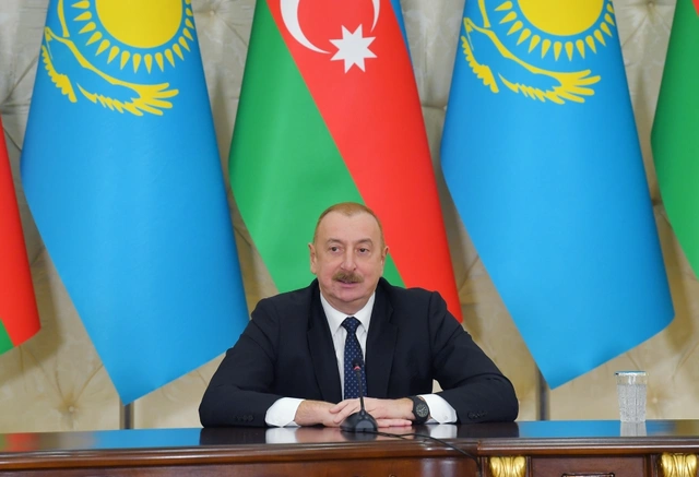 Prezident qazaxıstanlı həmkarını Azərbaycan ilə Ermənistan arasında danışıqlar prosesi barədə məlumatlandırıb