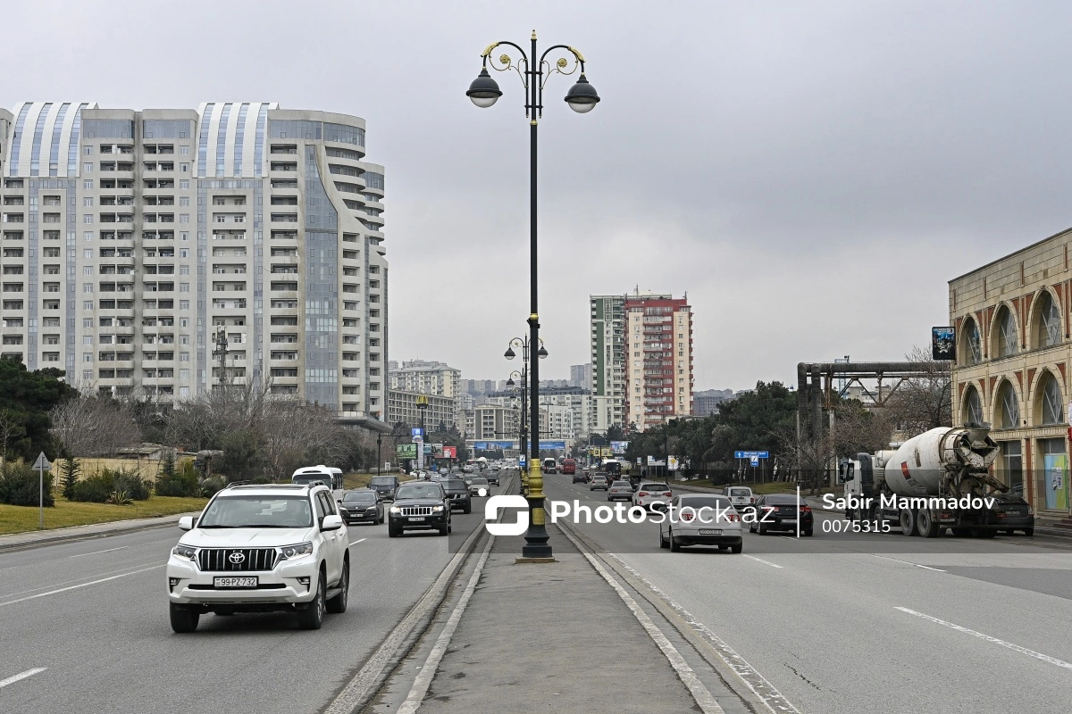 Sürücülərin NƏZƏRİNƏ: Bakının əsas prospektlərindən birində hərəkət məhdudlaşdırılır