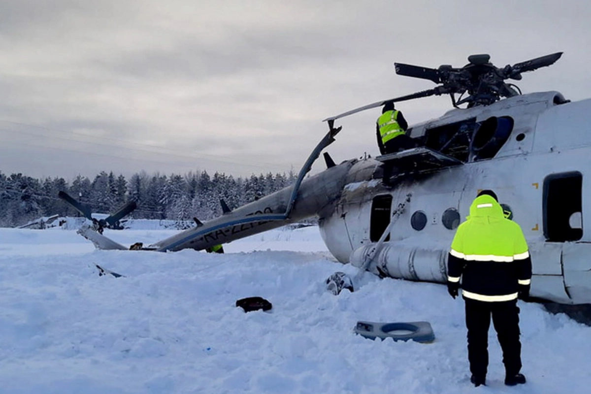 Rusiyada mədən işçilərini daşıyan helikopter sərt eniş edib: Ölən və yaralananlar var