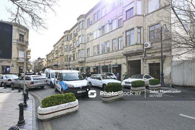 Некоторые улицы в центре Баку будут закрыты для автомобилей по выходным - ВИДЕО