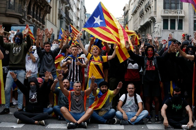 İspaniya parlamenti Kataloniya separatçılarının əfvini dəstəklədi