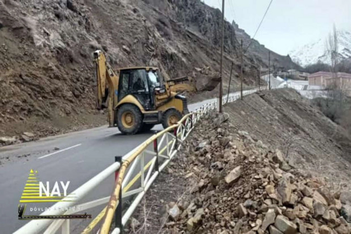 В Ордубаде из-за сильного дождя сошел оползень - ФОТО