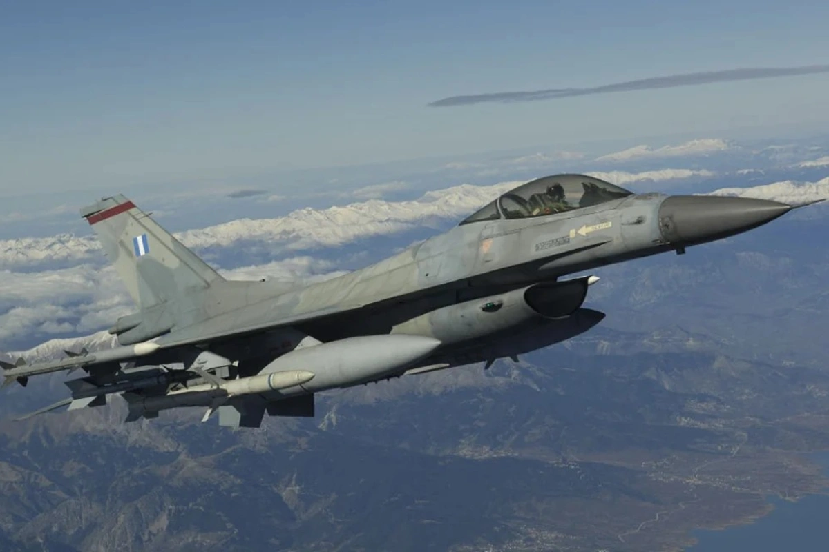 Yunanıstanda “F-16” qırıcısı qəzaya uğrayıb