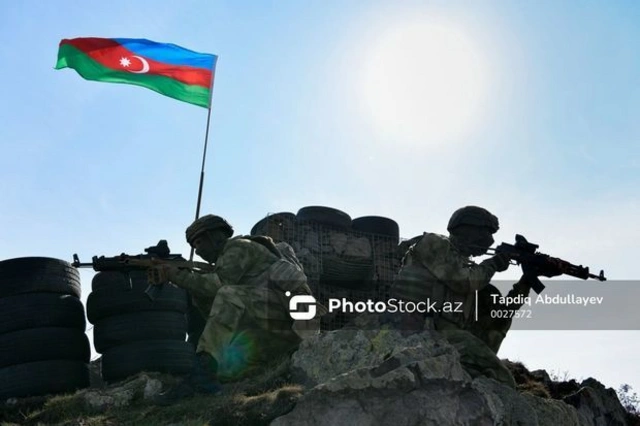 Позиции азербайджанской армии на лачынском направлении подверглись обстрелу