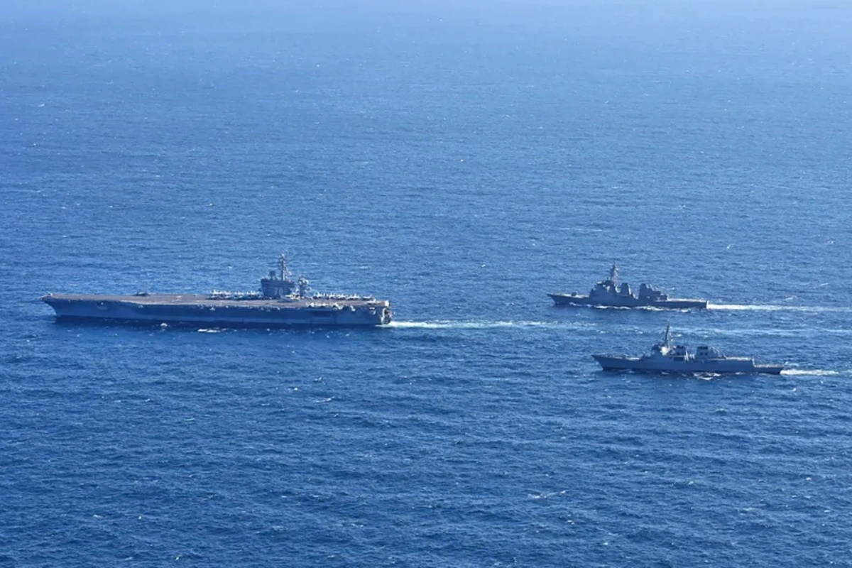 ABŞ, Koreya və Yaponiya birgə hərbi dəniz təlimləri keçirdi - FOTO