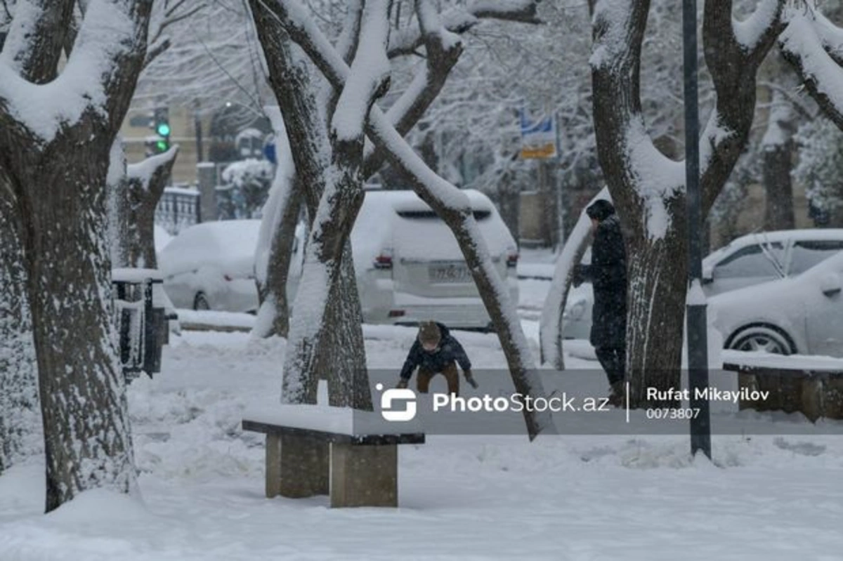 В Шахдаге выпал снег - ФАКТИЧЕСКАЯ ПОГОДА