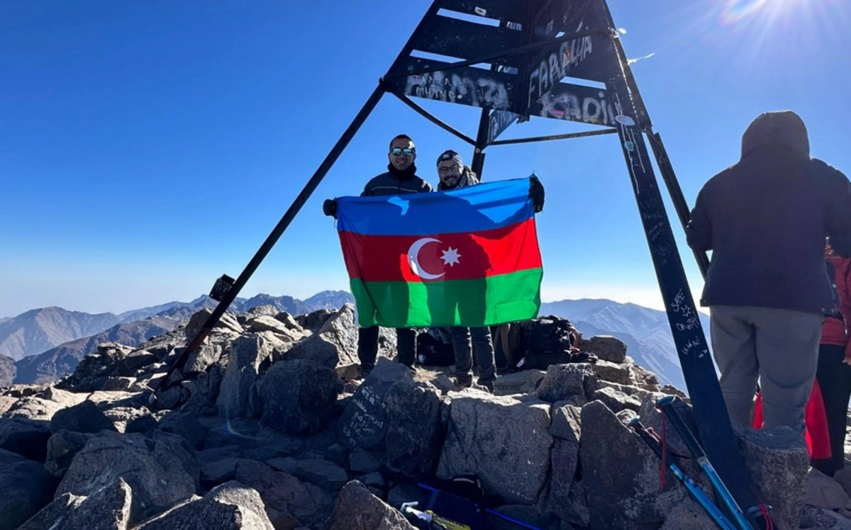 Azərbaycanlı Mərakeşin ən yüksək zirvəsini fəth edib - FOTO